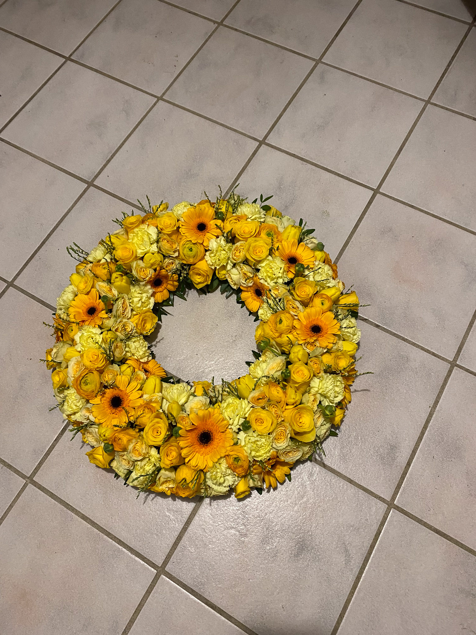 Gul og orange gerberakrans