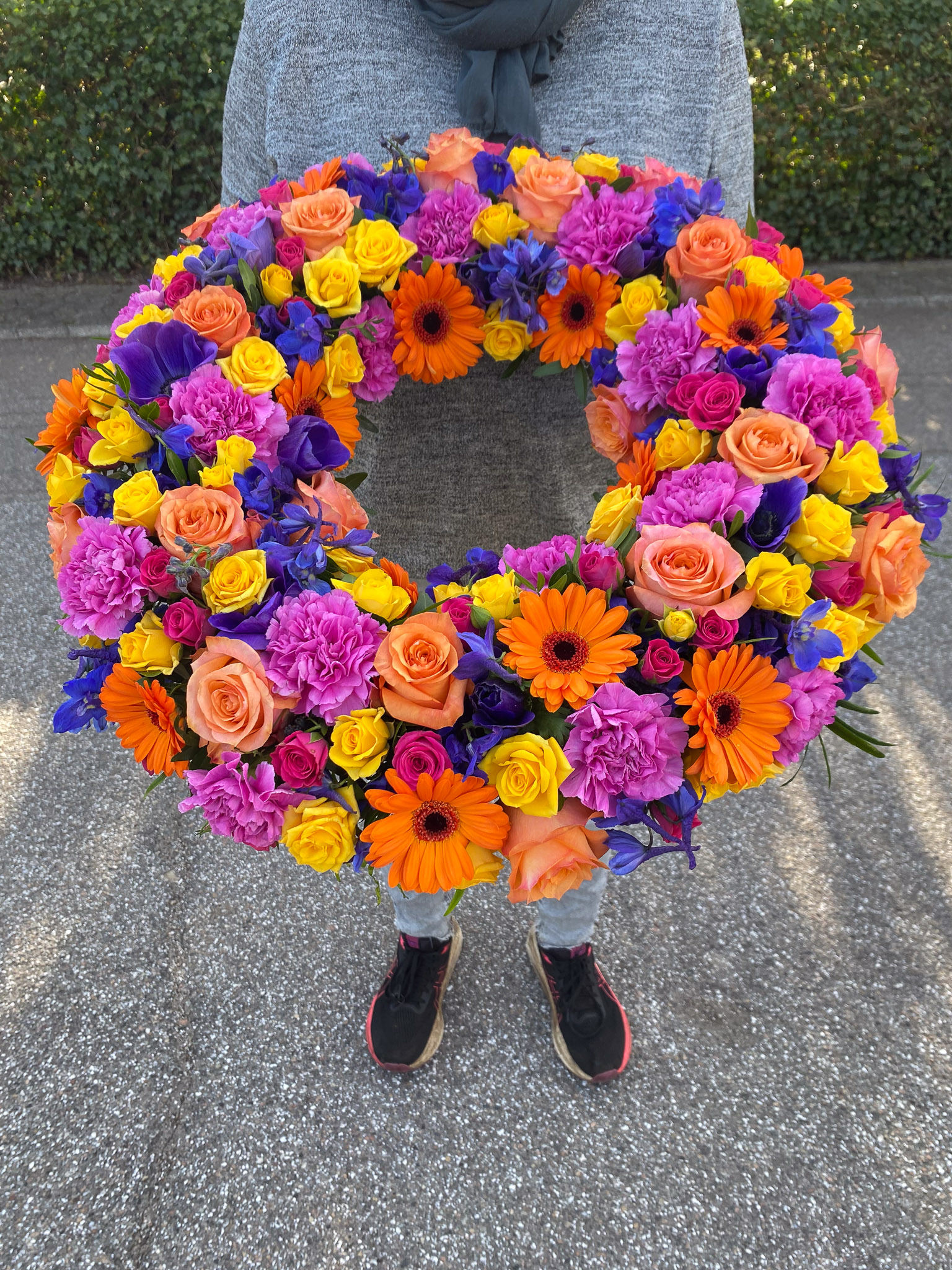 Lilla og orange hjerte af gerbera